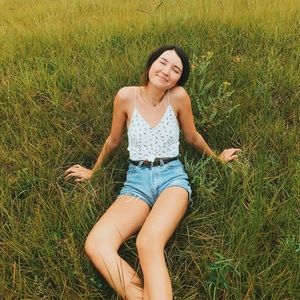 Meet your Posher, Avery